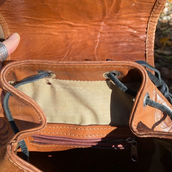 Beautiful Handmade Leather Bag - Picture 5 of 8